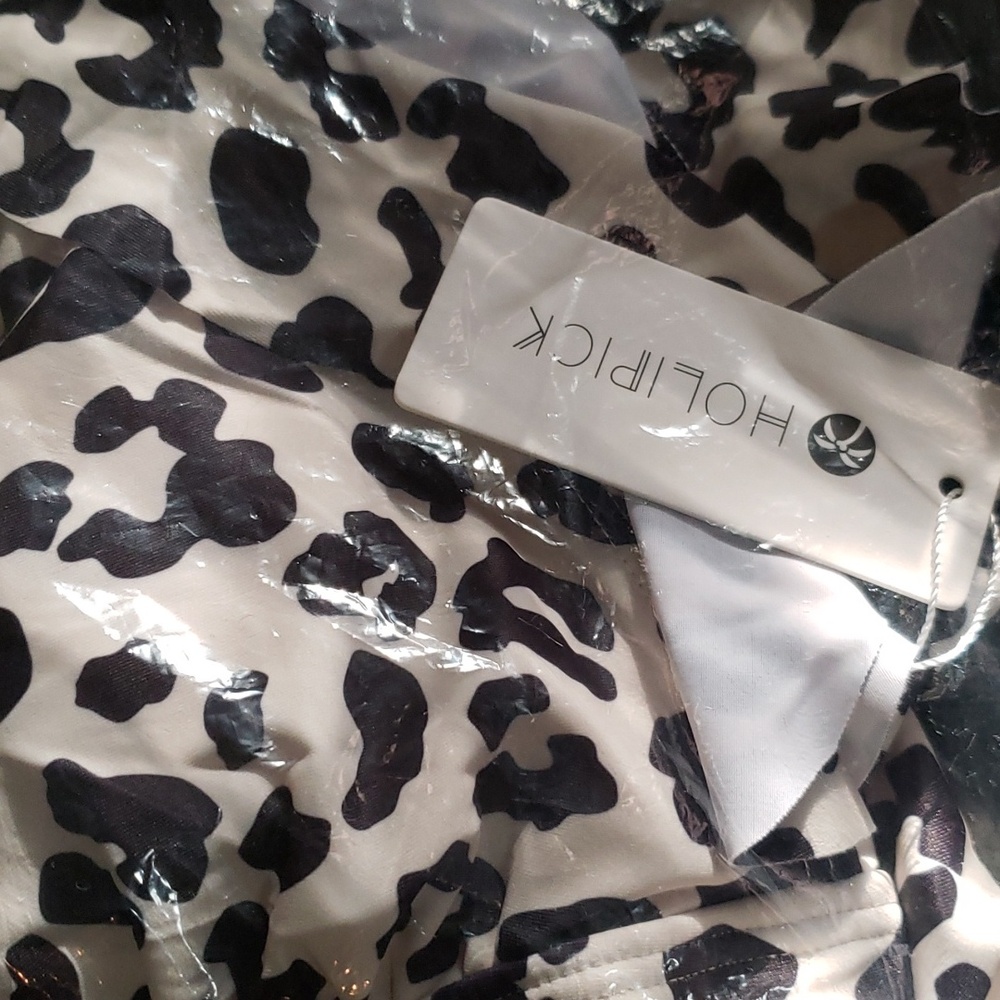 HOLIPICK Ruffle Swimsuit - Picture 8 of 8